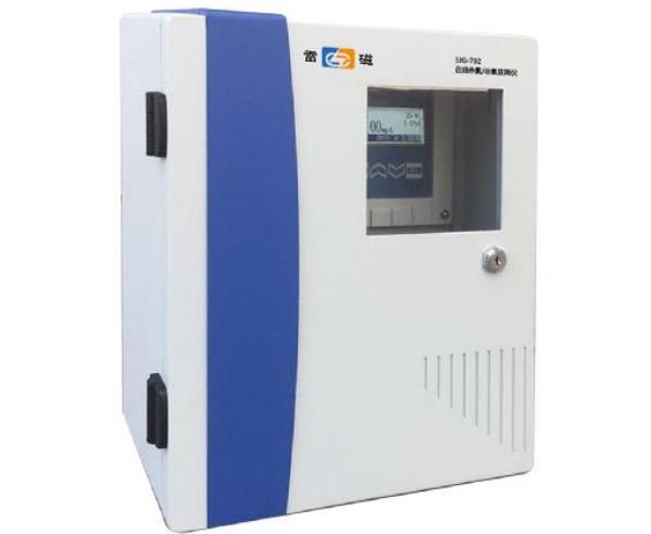 工業(yè)在線余氯電極安裝步驟和電連接(圖1) 工業(yè)在線余氯電極安裝步驟和電連接(圖1)